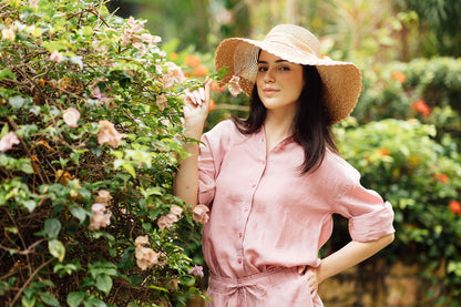 Artful House Linen Shorts set in Tuscan Pink